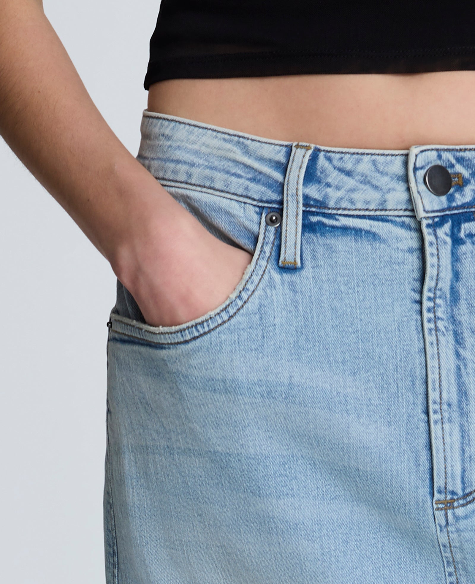 Denim Fly Front 4-Pocket Maxi Skirt With Fray Hem